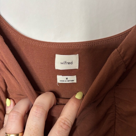 Aritzia Wilfred Lydia Ruched Bodycon Mini Dress NWT size Medium - Picture 7 of 12